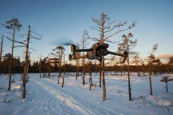 Skydio rc drone for security with obstacle avoidance