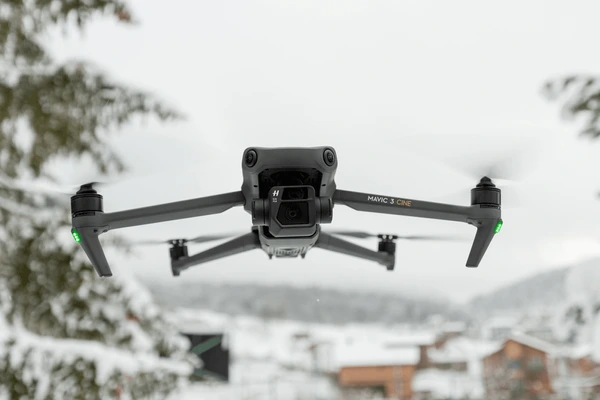 Potensic fpv drone for real estate with gps