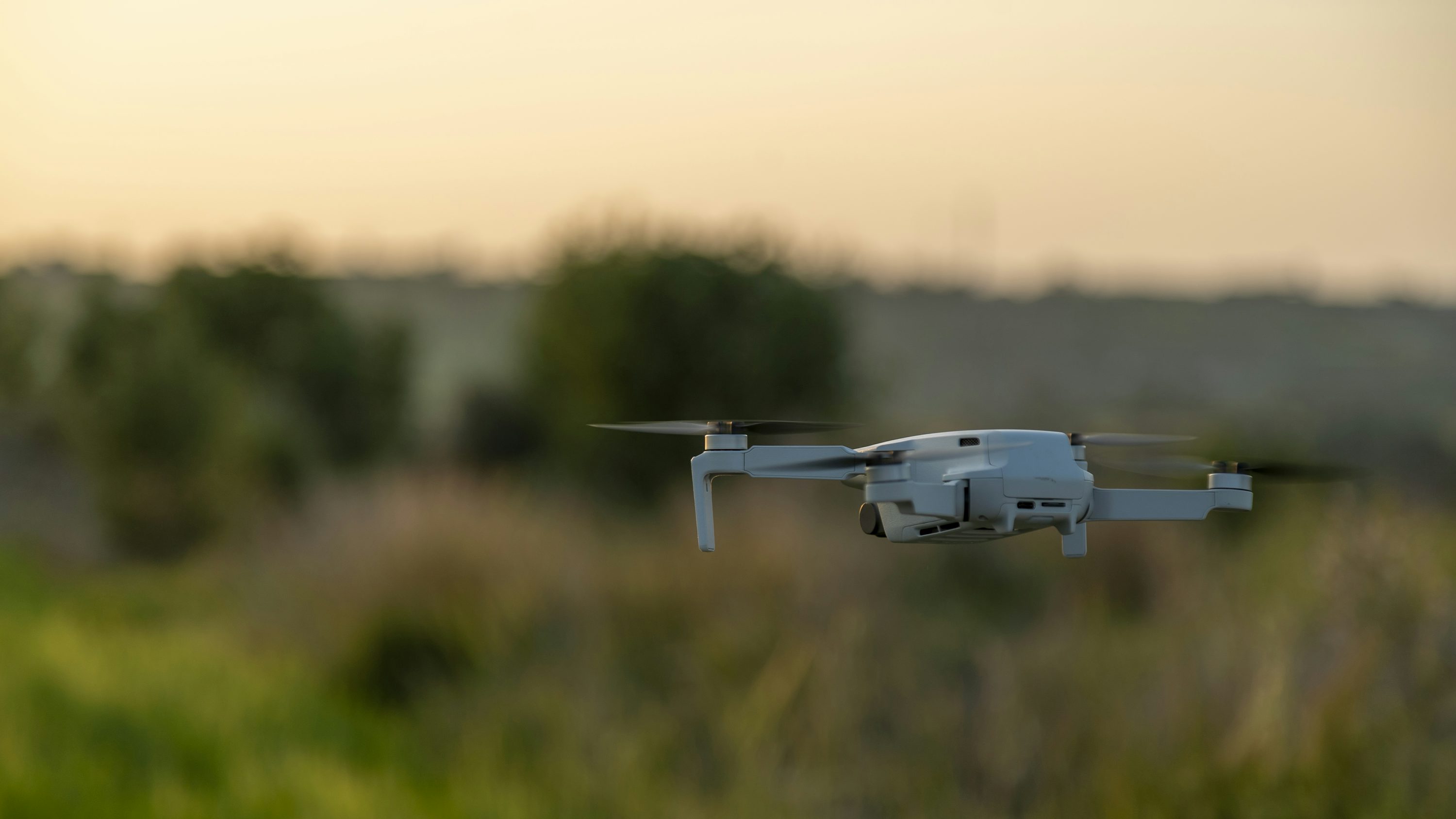 fpv drones for aerial photography with follow me mode in Singapore