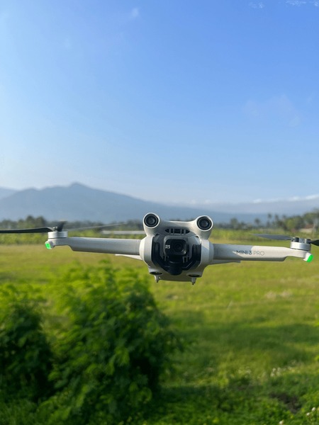uav for aerial photography with dual camera in Canada