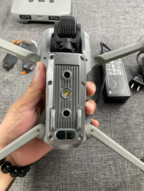 mini drone for cinematography with long battery life in Los Angeles