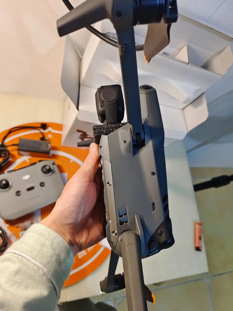Holy Stone camera drone for wildlife monitoring with 1080p camera