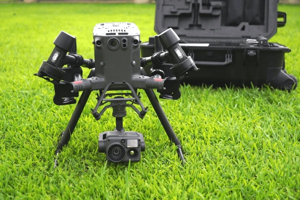 Eachine drones for construction with return to home