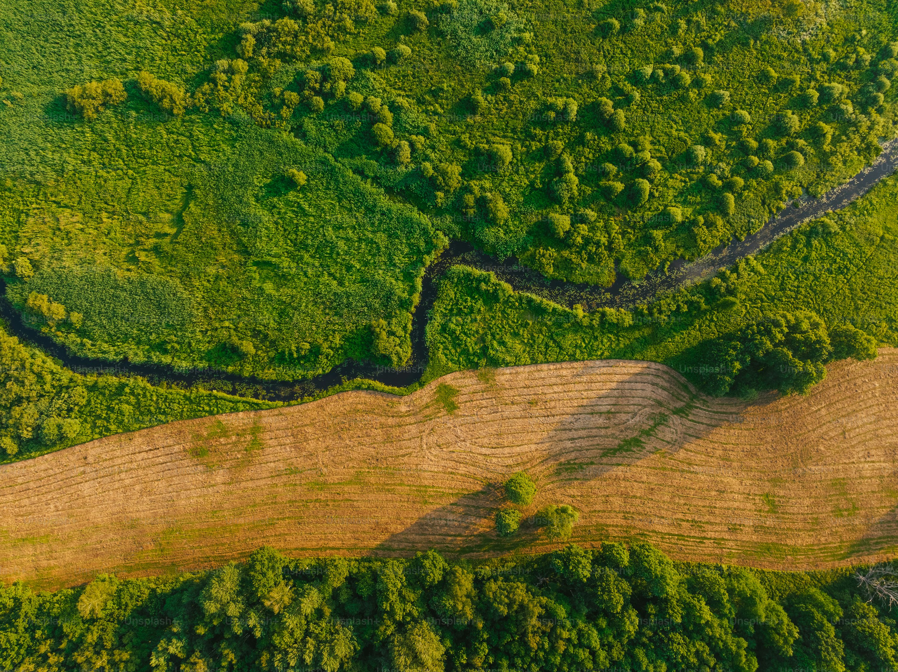 Hubsan quadcopters for security with long battery life