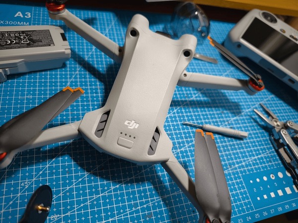 Autel uav for cinematography with dual camera