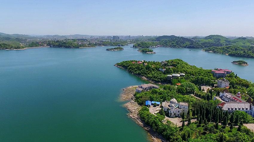 Autel drones for real estate with first person view