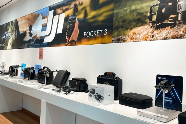 Parrot quadcopters for farming with long battery life