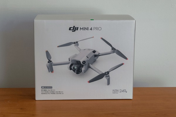 Hubsan camera drone for real estate with foldable