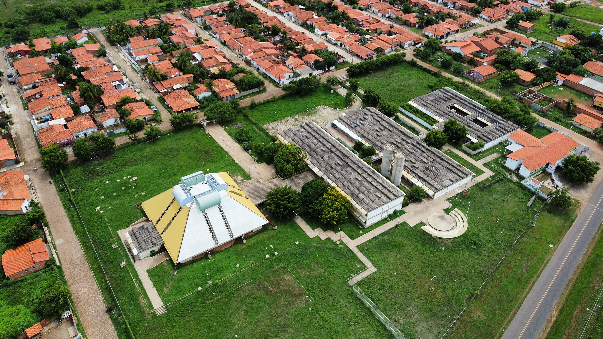 uavs for aerial photography with foldable