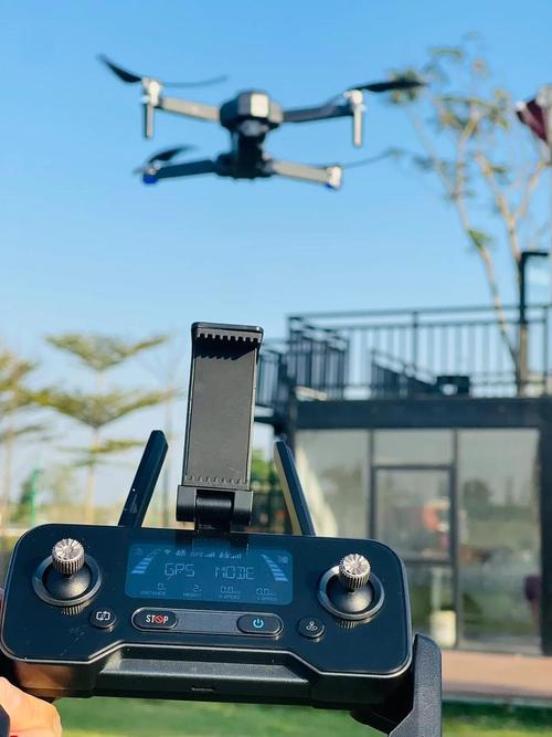 Yuneec uavs for law enforcement with first person view