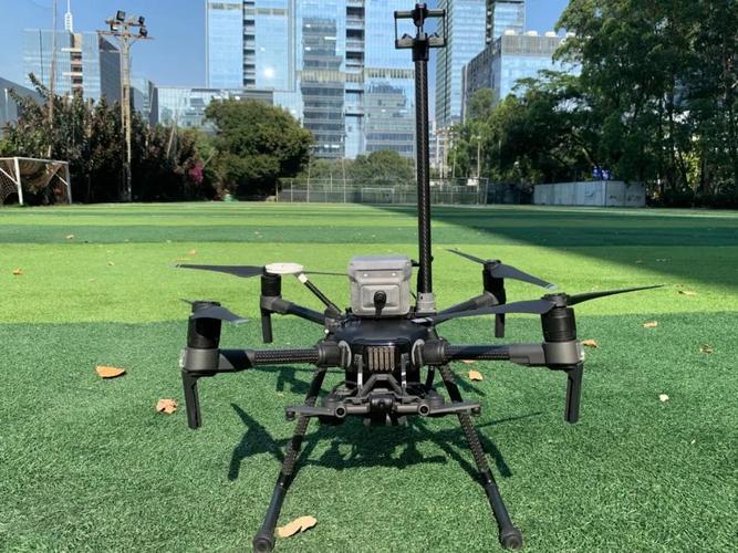 uav for racing with obstacle avoidance in Los Angeles