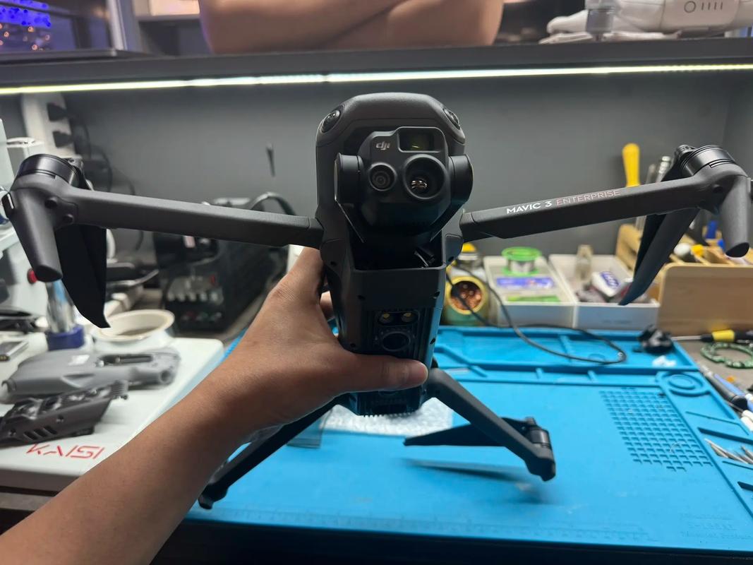 mini drone for delivery with first person view in Los Angeles