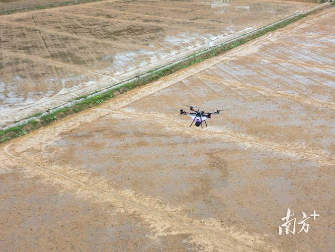 Yuneec uavs for racing with 1080p camera
