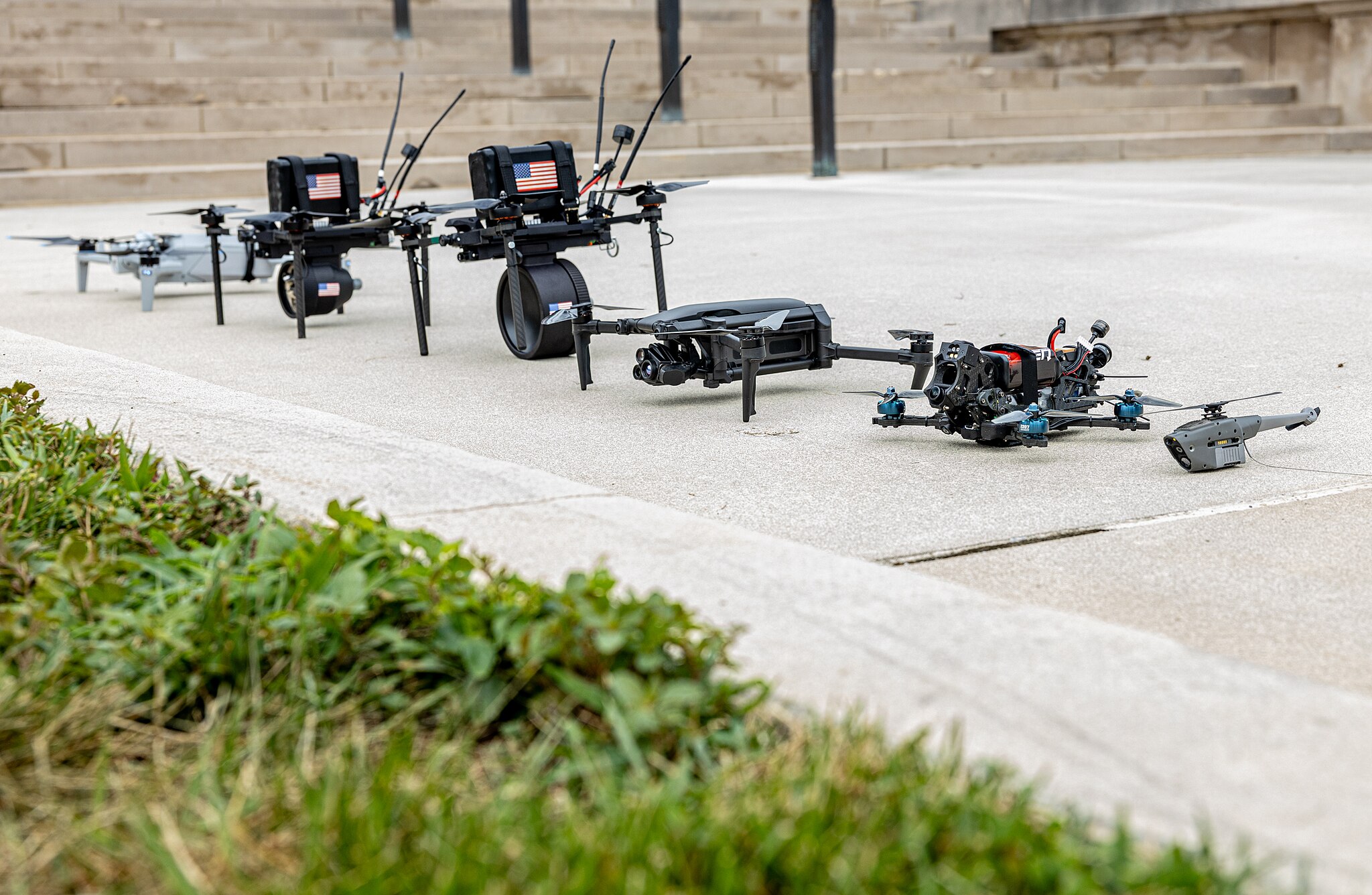 camera drones for construction with return to home