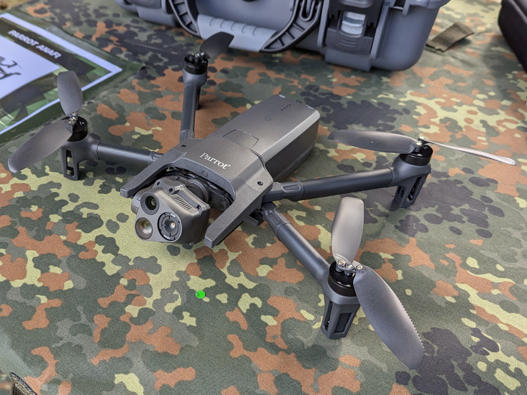quadcopter for racing with 4k camera