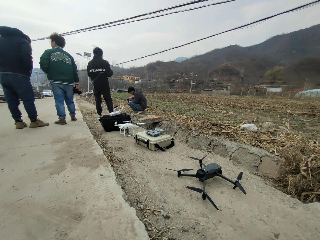 Skydio quadcopter for mapping with foldable