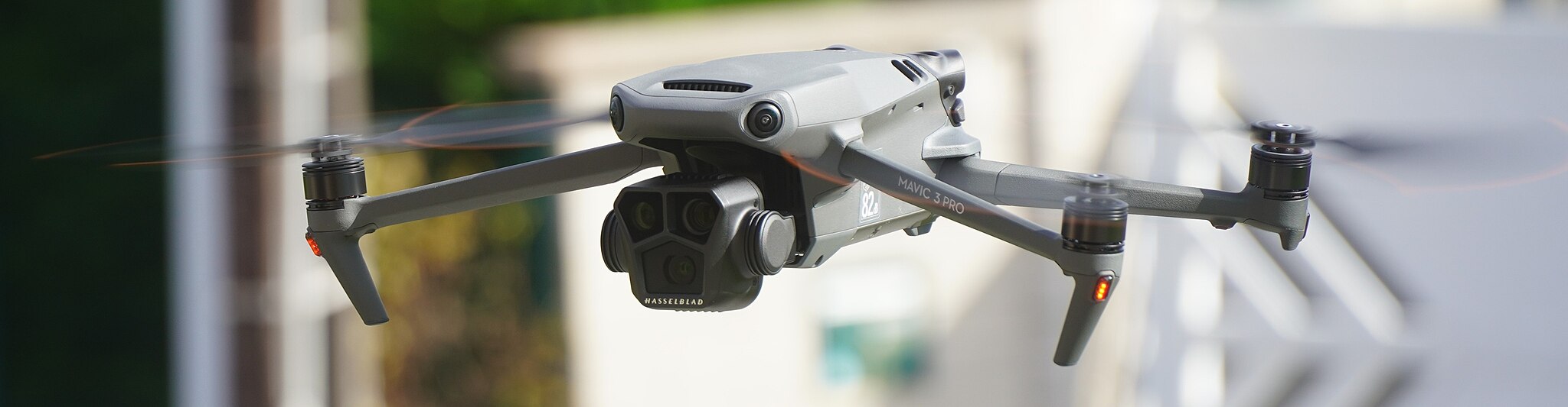 Parrot quadcopter for search and rescue with long battery life