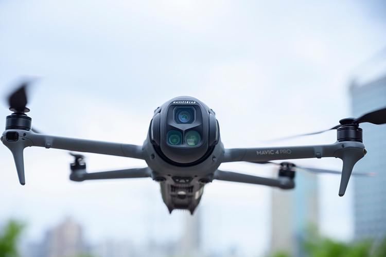 Autel rc drone for videography with lightweight