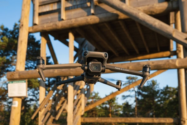Eachine drone for construction with brushless motor